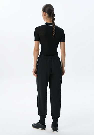 Трикотажные брюки в спортивном стиле