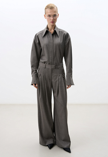 Офисные брюки в полоску