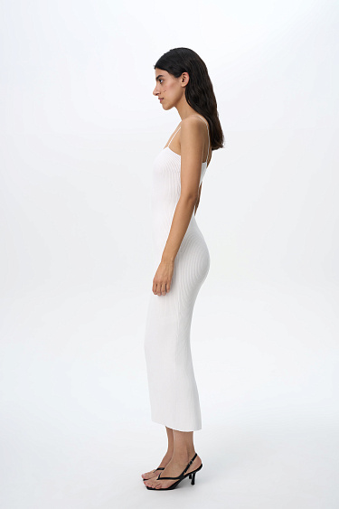 Платье миди с разрезом сзади