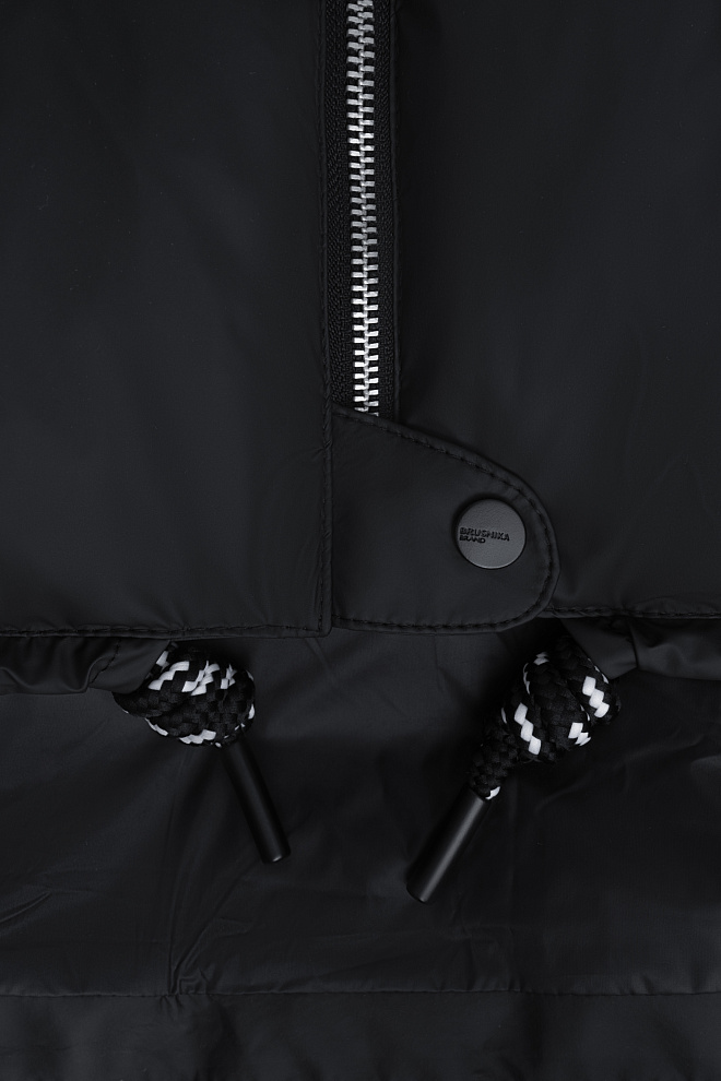 Объемный пуховик с капюшоном