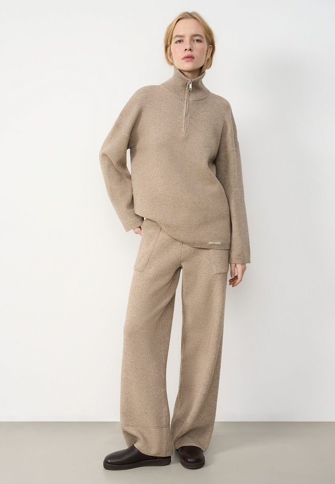 Трикотажные брюки с широким поясом