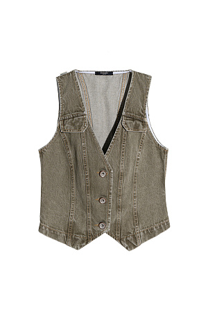 хаки Джинсовый жилет из 100% хлопка. Модель прямого кроя с V-образным вырезом горловины и объемными вертикальными швами. Застежка на три металлические кнопки. Изделие без подкладки. 