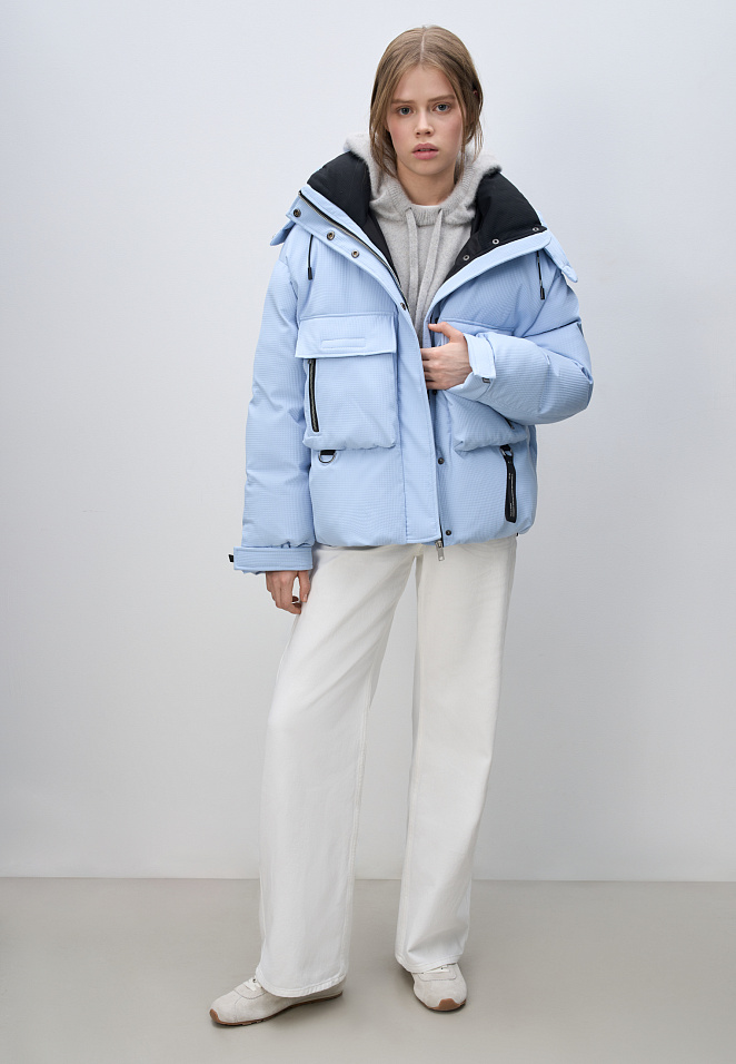 Пуховик с воротником-стойкой и капюшоном