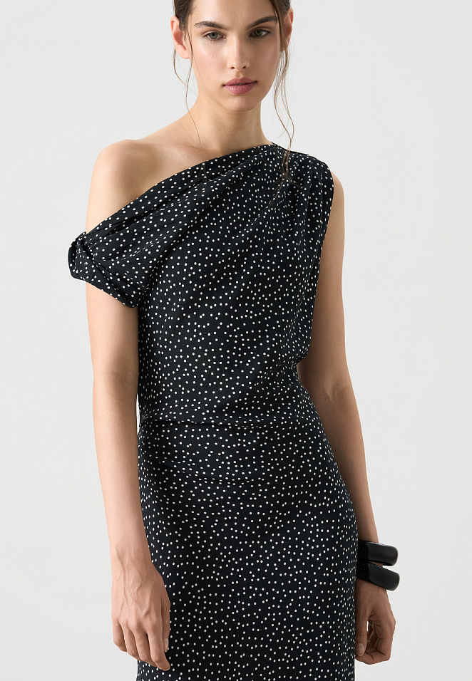 Платье в горошек из 100% креповой вискозы