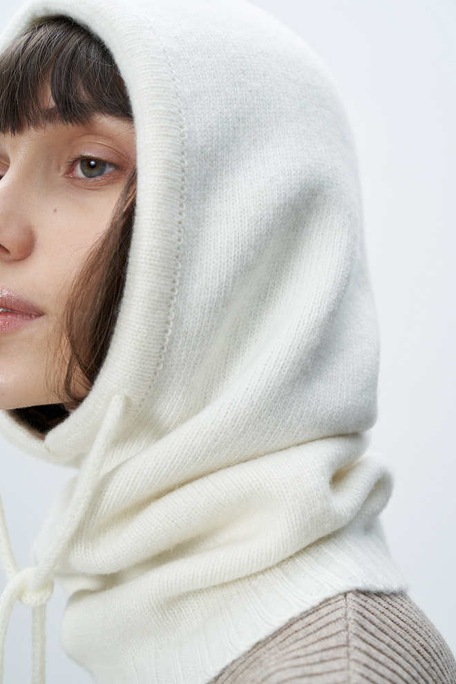 Капор из кашемира и шерсти