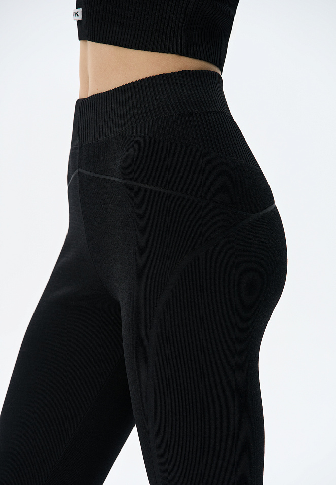 Леггинсы со штрипками