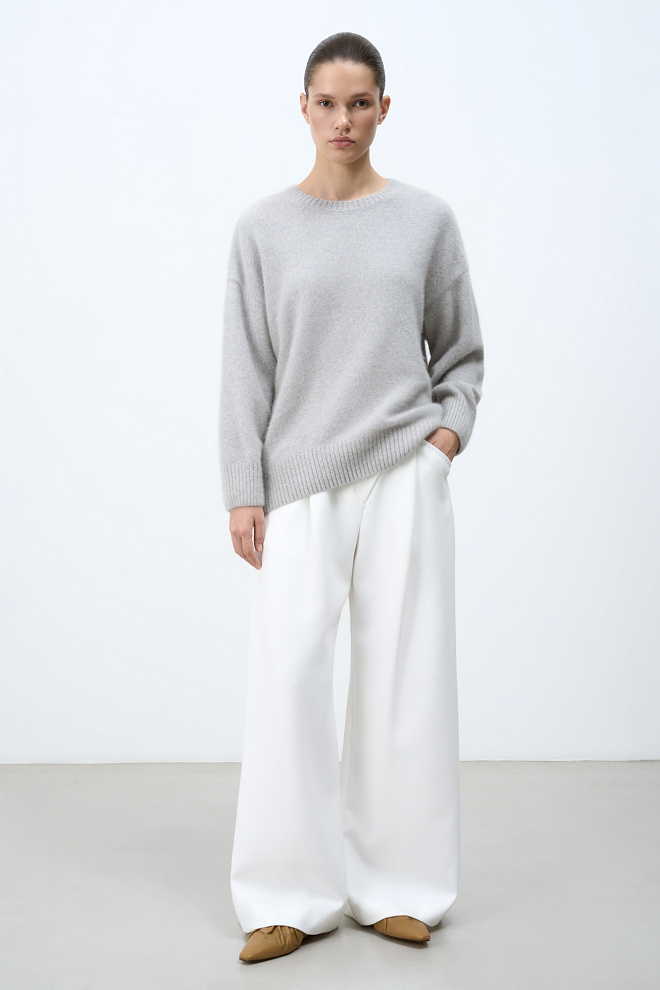 Свободный джемпер из пуха лисы