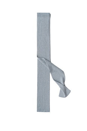 серебро Трикотажный узкий шарф из вискозы с добавлением люрекса.