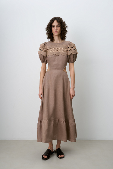 Льняное платье с кружевом