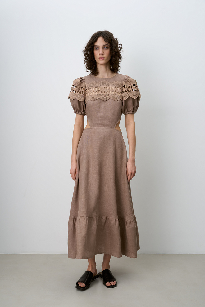 Льняное платье с кружевом