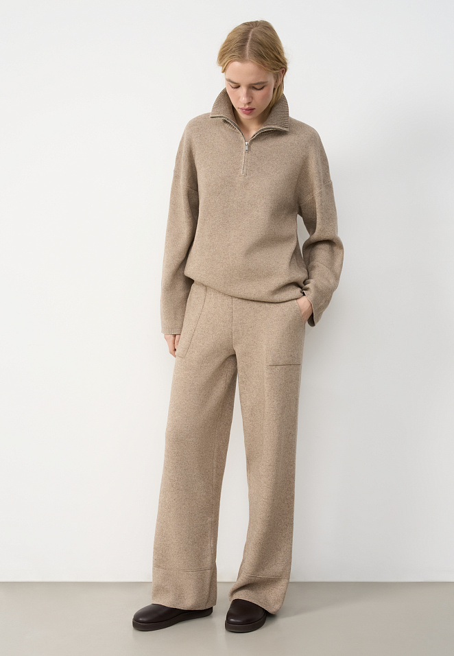 Трикотажные брюки с широким поясом