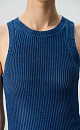 Трикотажное боди из хлопка с добавлением эластана. Модель без рукавов, с круглым вырезом горловины. Изделие выполнено в рубчик. Застежка на бельевые крючки. Цвет - имитация вареной джинсы.