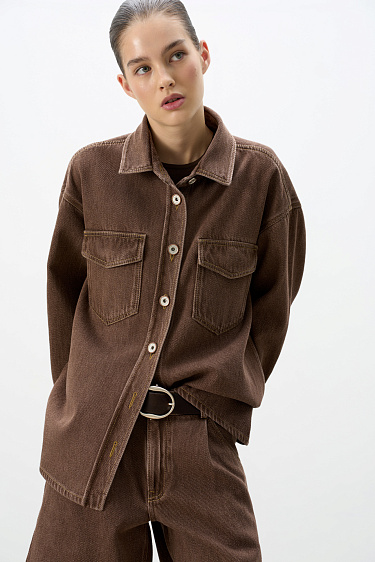 Джинсовая рубашка с нагрудными карманами