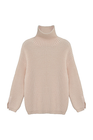 бежевый Трикотажный джемпер с шерстью альпака. Модель свободного силуэта со спущенным плечом, высоким воротом и разрезами на манжетах.