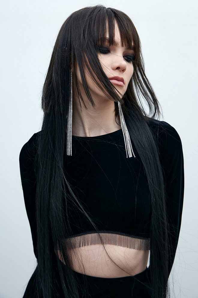 Бархатный костюм из топа и юбки