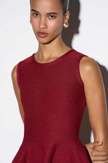 Трикотажное платье миди с люрексом