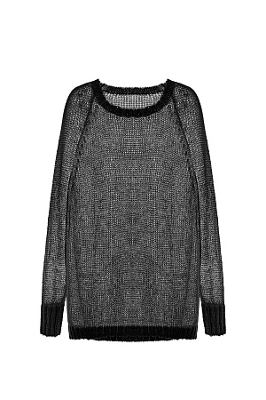черный Трикотажный полупозрачный джемпер из смесовой шерсти. Модель свободного силуэта со спущенной линией плеча. 