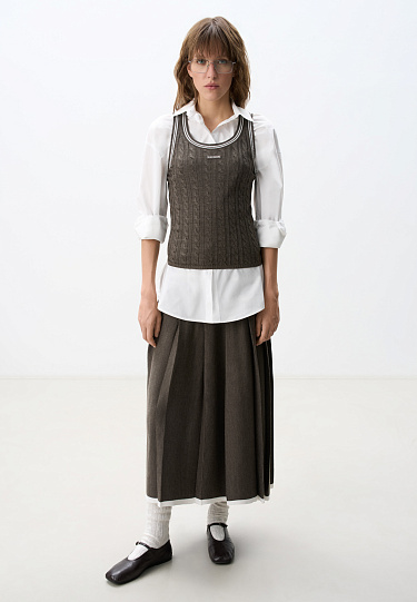 Трикотажная майка с косами 