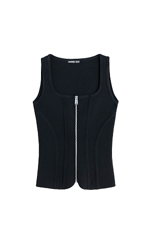 черный Трикотажный корсет из вискозы, выполненый плотной вязкой. Модель по фигуре, с вертикальными объемными вытачками, без рукавов, с квадратным вырезом горловины. Изделие имеет застежку на молнию по всей длине. Без подкладки.
