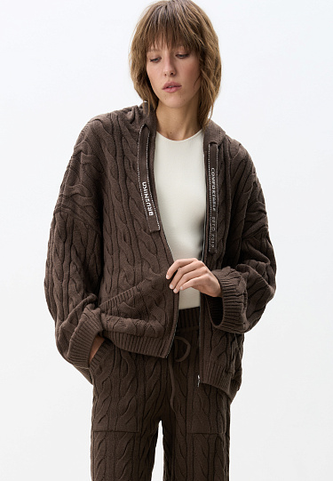 Худи с косами и жаккардом