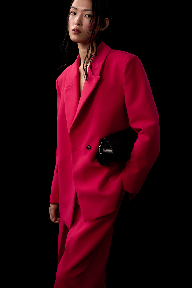 Классический костюм с брюками палаццо