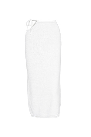 белый Трикотажная юбка миди из 100% хлопка. Модель по фигуре, с вырезом сбоку, шнурком-завязкой на талии и валиком по низу изделия. Дополнить образ можно топом на одно плечо.