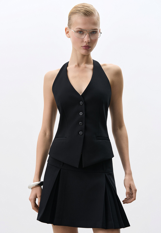 Жилет с открытой спинкой