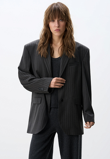 Жакет с застежкой на скрытые пуговицы