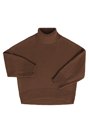 коричневый Объемный трикотажный джемпер из шерсти альпака. Модель свободного силуэта, со спущенной линией плеча и высоким воротом. Края изделия выполнены в широкий рубчик. Логотип бренда на манжете.