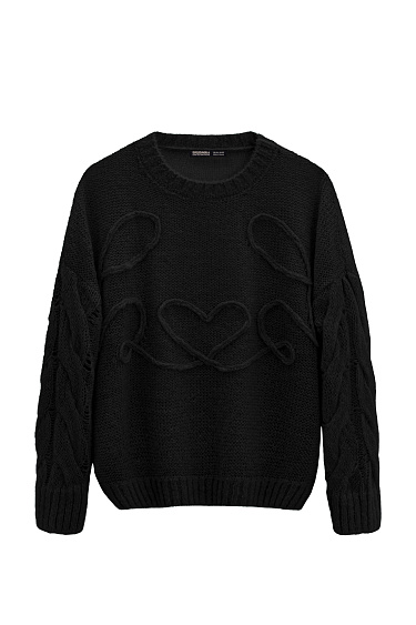 Джемпер с объемным декором