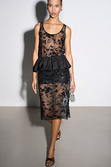 Кружевная юбка с пайетками