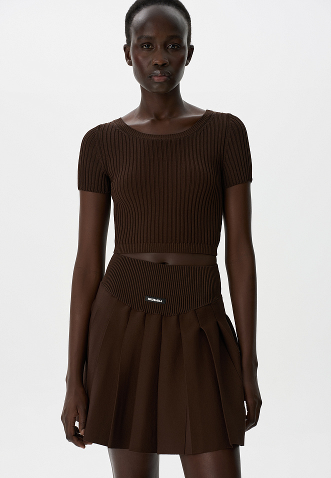 Трикотажная юбка плиссе в теннисном стиле