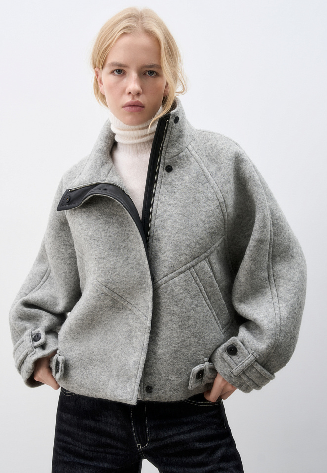 Бомбер из шерсти с воротником-стойкой