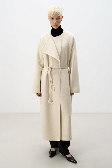 Шерстяное пальто с асимметричным лацканом