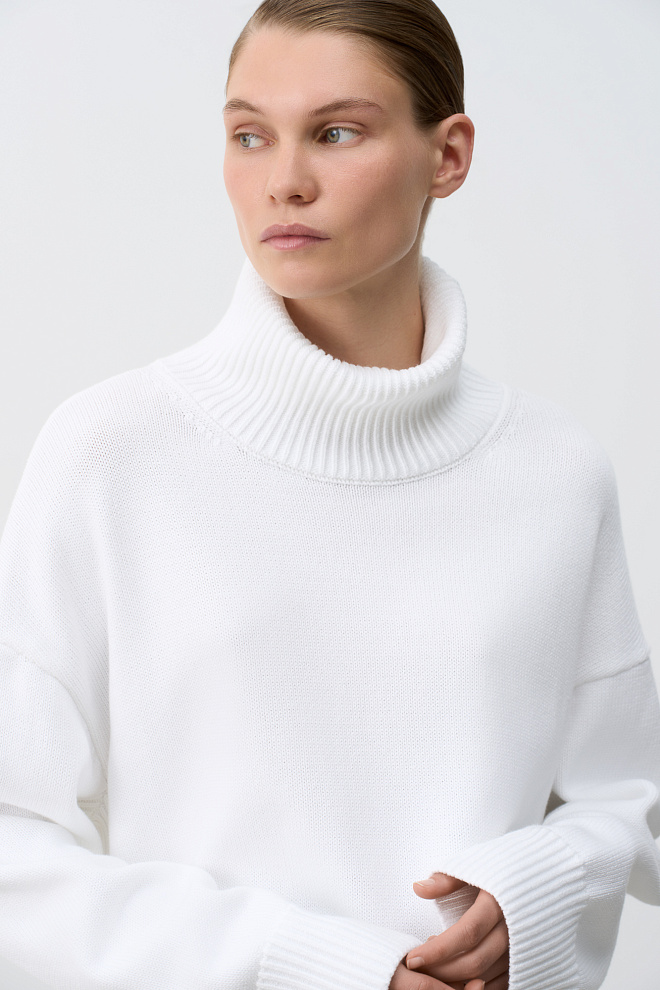 Джемпер из 100% хлопка с высоким воротом
