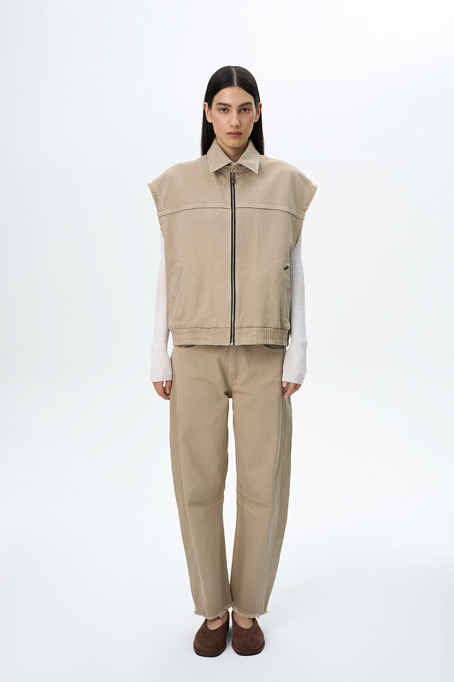 Жилет из денима