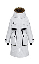 Удлиненная куртка на молнии с капюшоном из экомеха, наполнитель пух-перо, внутренняя кулиска на талии, накладные карманы спереди, фиксаторами на манжетах. Хороший показатель водонепроницаемости, выдержит слабый дождь и мокрый снег.