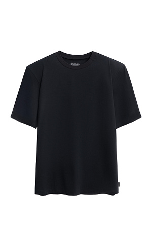 черный Футболка из 100% хлопка. Модель с подплечниками, короткими рукавами и круглым вырезом горловины.