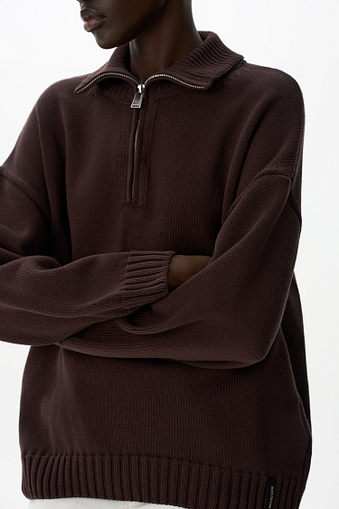 Джемпер с воротником-стойкой
