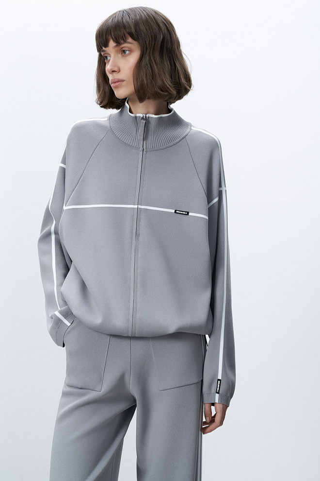 Спортивный бомбер на кулиске