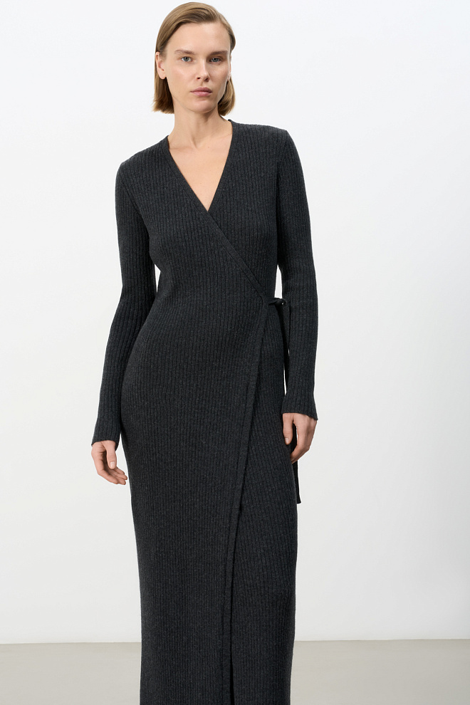 Трикотажное платье из шерсти и кашемира