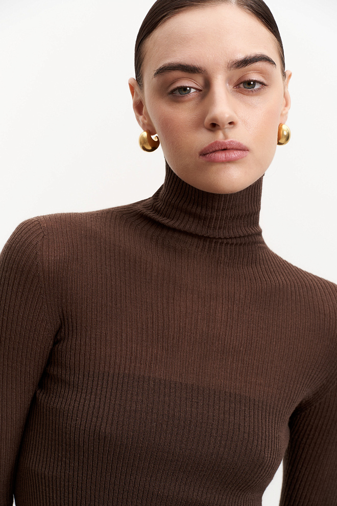 Трикотажная водолазка из шерсти мериноса 