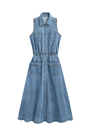 голубой Джинсовое платье длины миди из 100% хлопка. Модель приталенного силуэта, с эластичной резинкой со шлевками на поясе, без рукавов, с отложным воротником, накладными карманами на груди и юбке. Застежка на пуговицы.