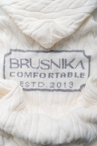 Худи с косами и жаккардом