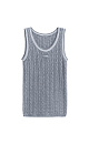 Трикотажная майка из шерсти. Модель свободного силуэта, без рукавов, на широких лямках, с круглым вырезом горловины и глубокой проймой. Изделие выполнено объемной вязкой косами и декорировано контрастным лампасом и логотипом бренда на груди.<br />
