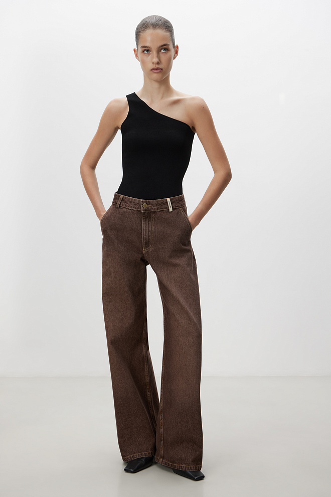 Топ из вискозы на одно плечо