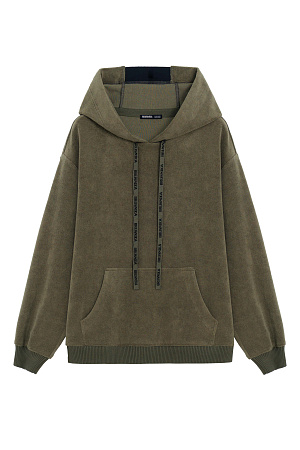 хаки Худи из махрового трикотажа. Модель свободного силуэта со спущенной линией плеча. Капюшон с брендированным вязанным шнурком и накладной карман-кенгуру. Манжет и низ изделия обработан рибом. Дополнить образ можно брюками в таком же стиле.