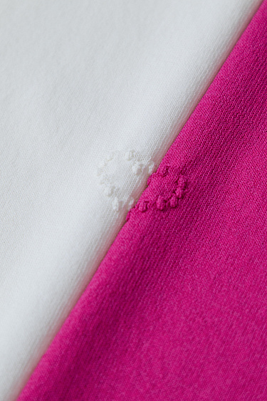 Футболка с сердечками