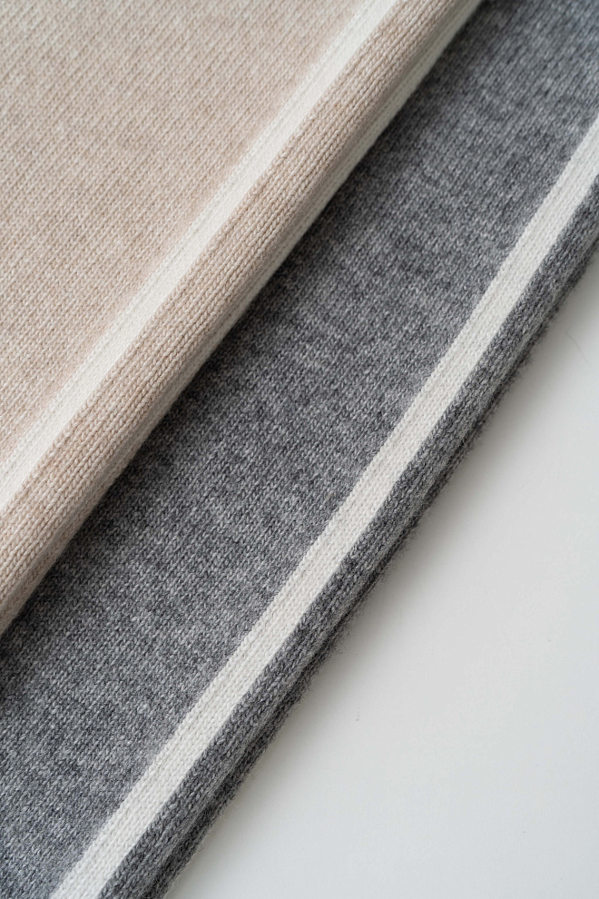 Трикотажные брюки из кашемира и шерсти