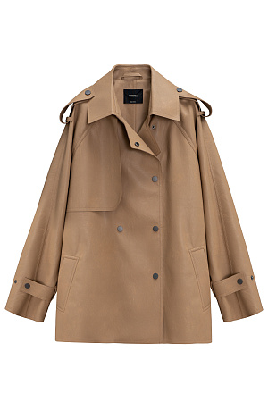 коричневый Тренч из двусторонней экокожи. Модель прямого кроя с широким отложным воротником и кокеткой. Изделие декорировано патами на плечах и манжетах рукавов. Два боковых кармана. Застежка на кнопки. 